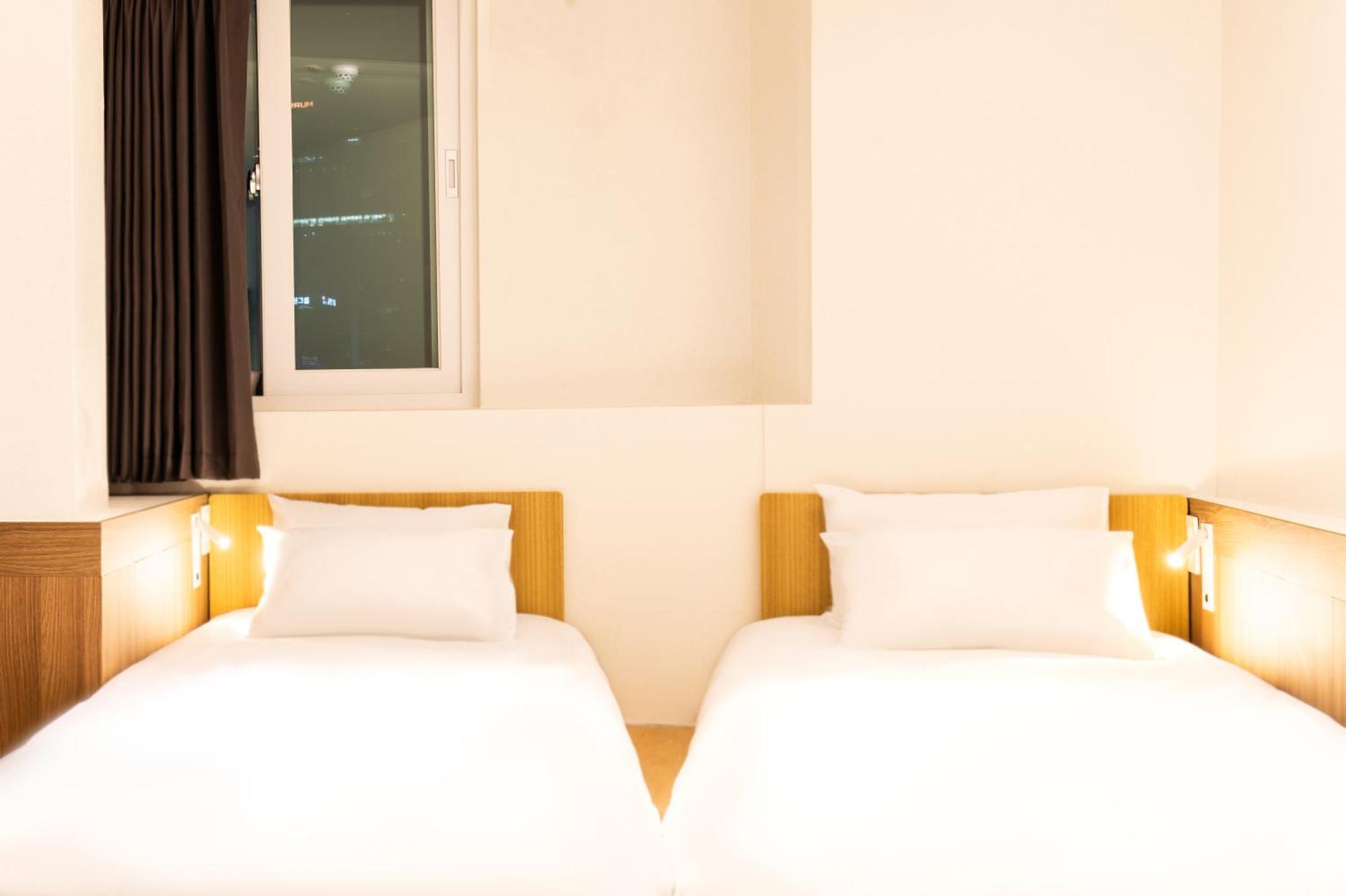U Stay Myeongdong Сеул Экстерьер фото