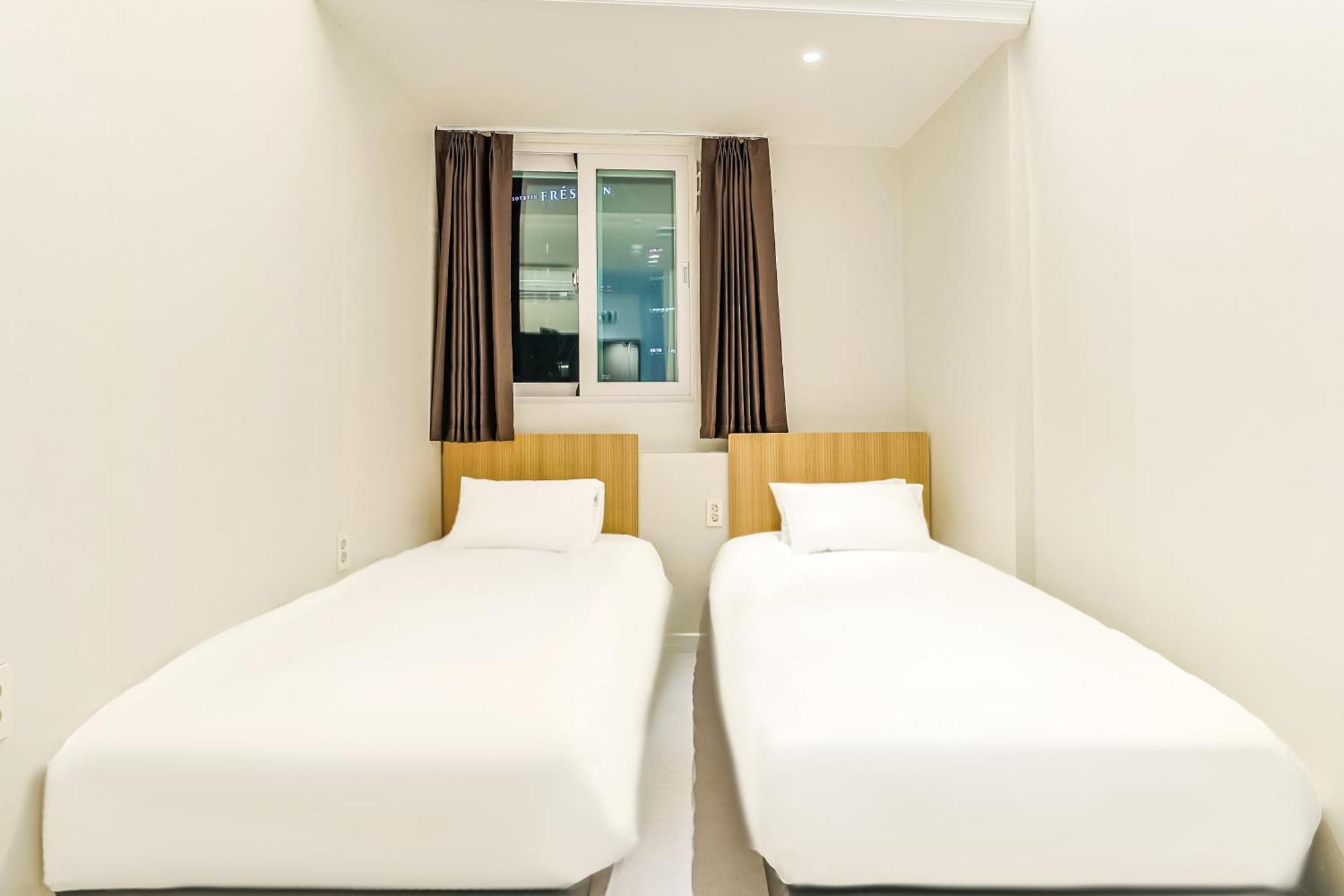 U Stay Myeongdong Сеул Экстерьер фото
