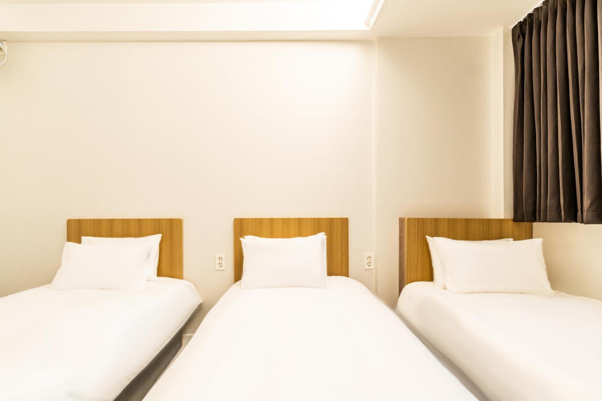 U Stay Myeongdong Сеул Экстерьер фото