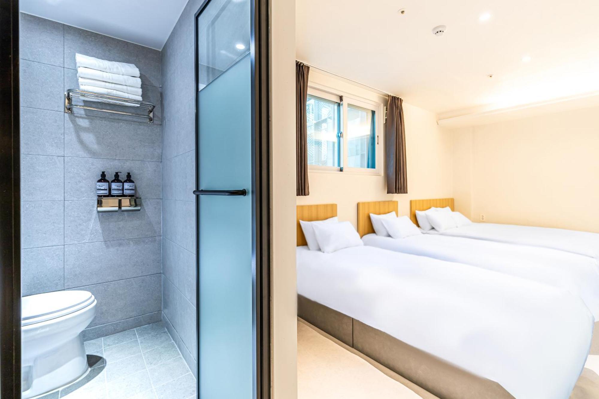 U Stay Myeongdong Сеул Экстерьер фото